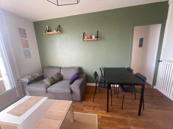 Colocation / Appartement 6 pièces de 70 m², Rennes, Boulevard Louis Volclair / Photo 2