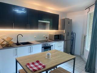 Colocation / Appartement 4 pièces de 69 m², Villeurbanne, Rue Henri Rolland