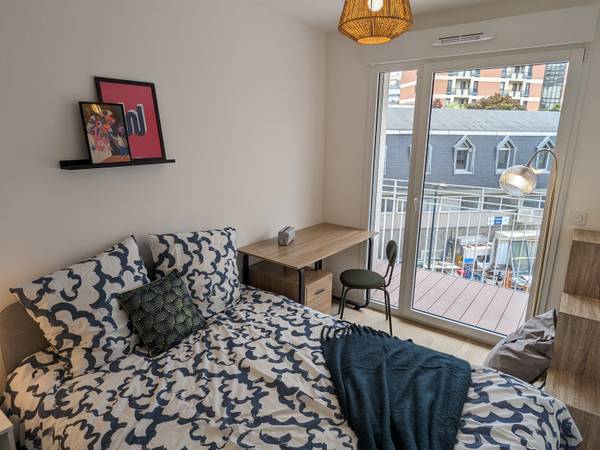 Colocation / Appartement 4 pièces de 94 m², Clichy-la-Garenne, Rue Médéric Clichy / Photo 2