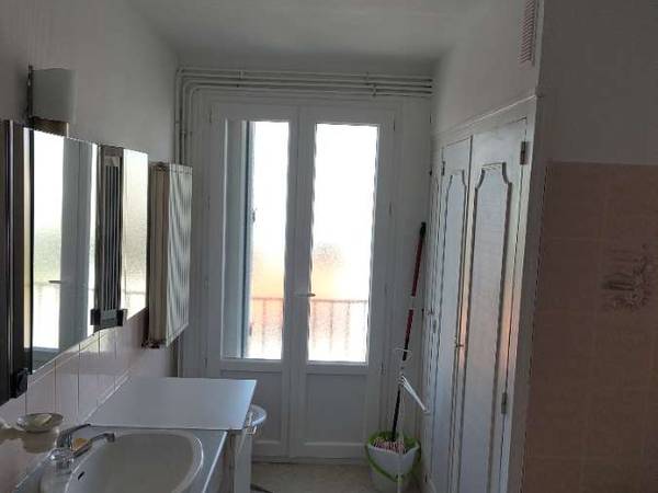 Coliving / Appartement 4 pièces de 91 m², La Rochelle, Rue Charles Percier / Photo 2