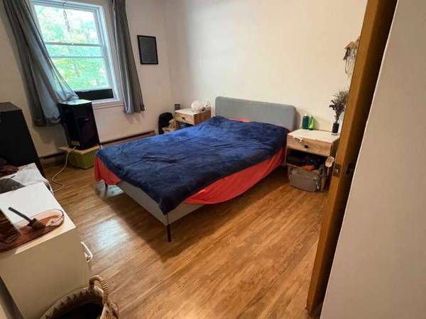 Colocation / Appartement 4 pièces de 11 m², Montréal, Rue de Biencourt / Photo 2