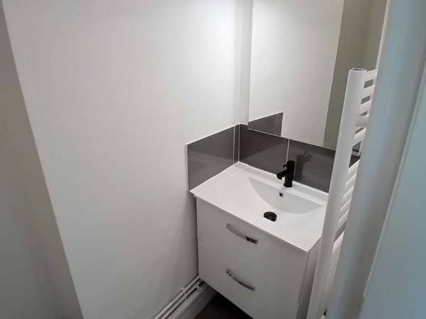 Location / Studio de 22 m², Reims, Rue de Cernay / Photo 8