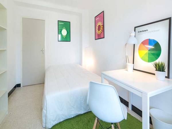 Colocation / Appartement 4 pièces de 80 m², Montpellier, Rue du Professeur Louis Thomas / Photo 2