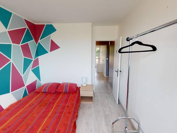 Colocation / Appartement 4 pièces de 79 m², Talence, Avenue Georges Lasserre / Photo 2