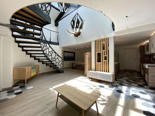 Colocation / Maison 9 pièces de 241 m², Montpellier, Rue Reynes / Photo 2