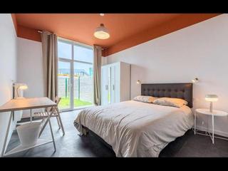 Rental / 10-bedroom house · 300 m², Lambersart, Rue de Lille