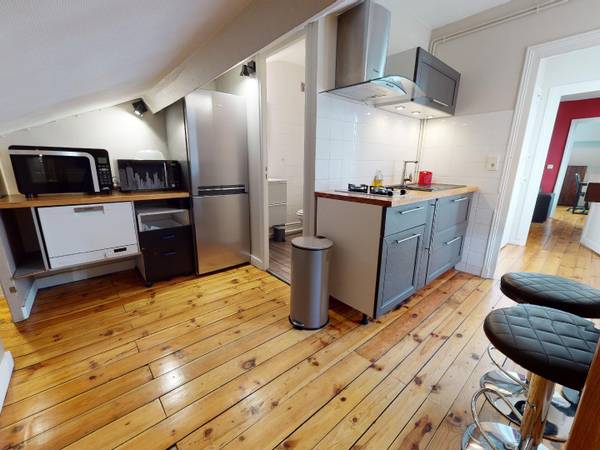 Location / Appartement 2 pièces de 25 m², Clermont-Ferrand, Rue Grellet / Photo 2