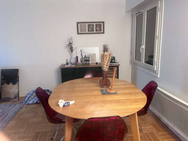 Chambre chez l'habitant / Appartement 3 pièces de 80 m², Paris, Rue Montmartre / Photo 4