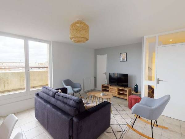 Colocation / Duplex 5 pièces de 112 m², Cergy, Avenue Mondétour / Photo 2