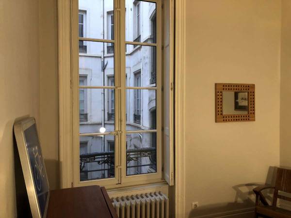 Chambre chez l'habitant / Appartement 6 pièces de 150 m², Lyon / Photo 2