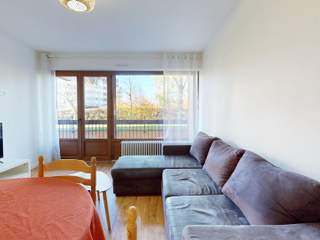 Location / Appartement 3 pièces de 46 m², Ambilly, Rue des Marronniers