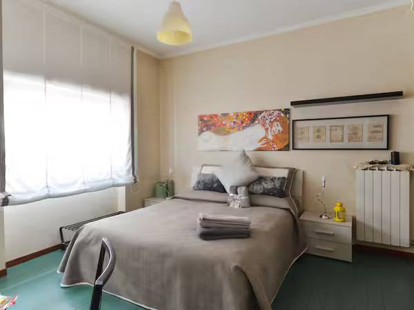 Location / Studio de 27 m², Paris, Rue Lacharrière / Photo 2