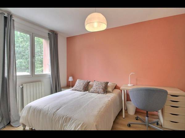 Colocation / Appartement 5 pièces de 70 m², Marseille / Photo 2