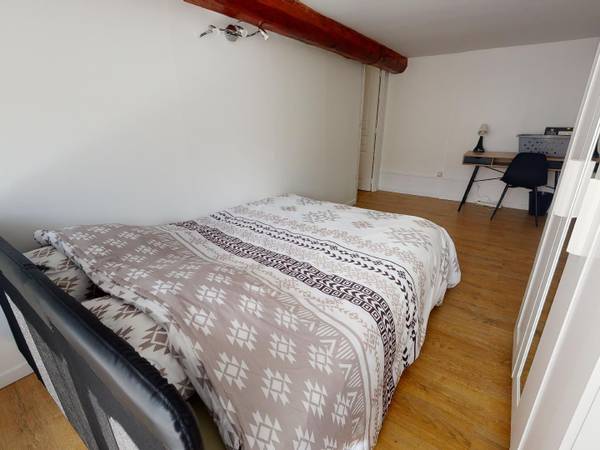 Colocation / Appartement 4 pièces de 108 m², Saint-Étienne, Rue Claude Deverchère / Photo 2