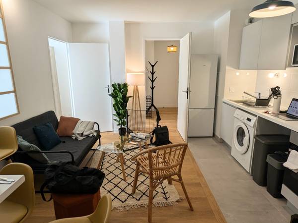 Colocation / Appartement 4 pièces de 78 m², Clichy, Rue Petit / Photo 2