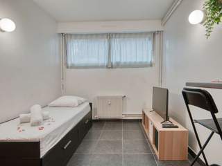 Location / Studio de 16 m², Marseille, Impasse des Peupliers