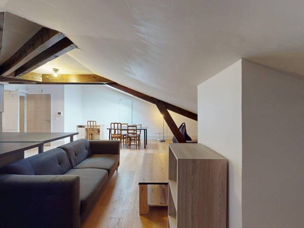 Location / Appartement 3 pièces de 56 m², Angoulême, Place Henri Dunant / Photo 2