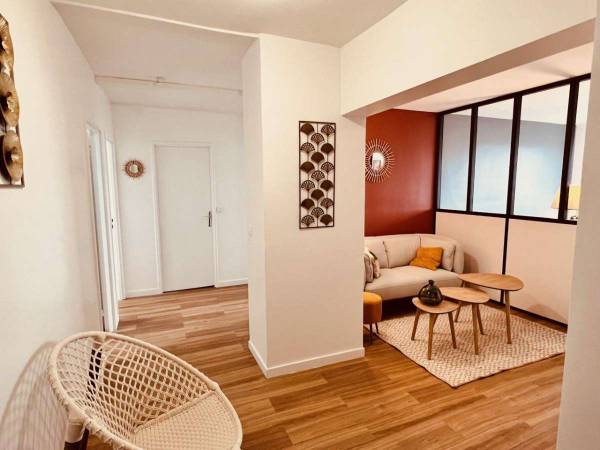 Colocation / Appartement 5 pièces de 12 m², Aubervilliers, Rue Charles Tillon / Photo 2