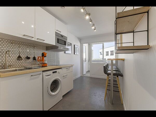 Colocation / Appartement 7 pièces de 80 m², Noisy-le-Grand, Allée de la Colline / Photo 2