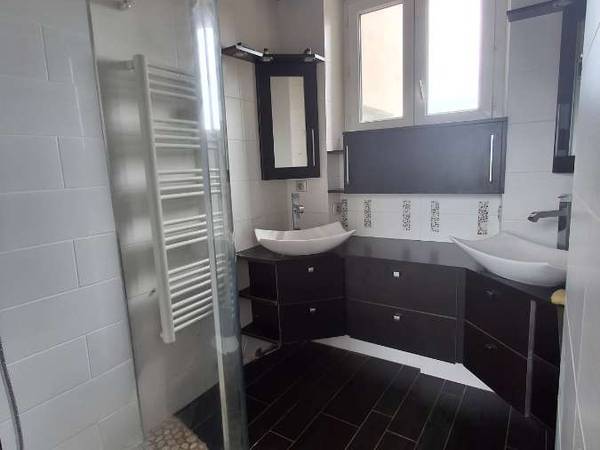 Colocation / Appartement 5 pièces de 120 m², Valence, Avenue de Romans / Photo 2