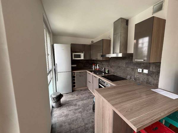 Colocation / Appartement 5 pièces de 80 m², Villejuif, Rue Jean Jaurès / Photo 4