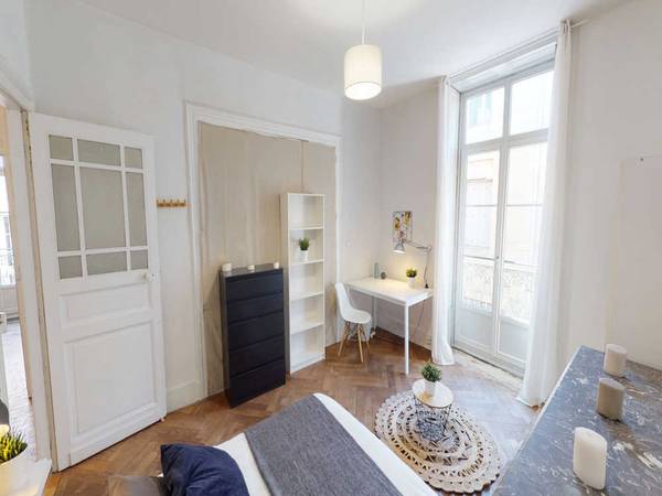 Colocation / Appartement 3 pièces de 70 m², Montpellier, Rue Brueys / Photo 2