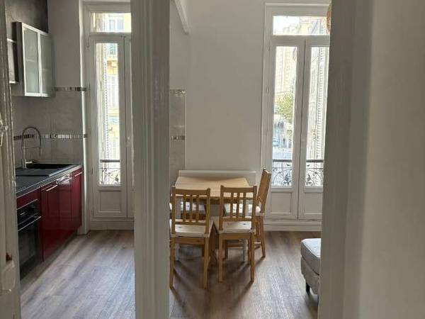 Colocation / Appartement 3 pièces de 51 m², Marseille, Avenue Camille Pelletan / Photo 2