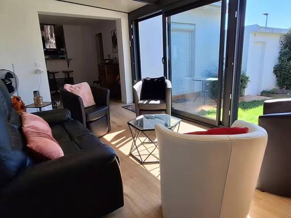 Location / Maison 4 pièces de 97 m², Reims, Rue Lucien Doyen / Photo 2