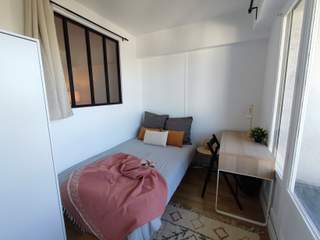 Colocation / Appartement 4 pièces de 74 m², Paris, Rue Brancion