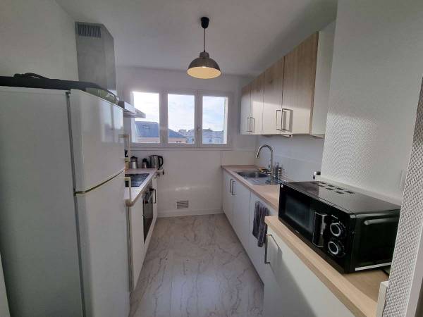 Colocation / Appartement 4 pièces de 70 m², Angers, Rue des Petites Maulevries / Photo 2