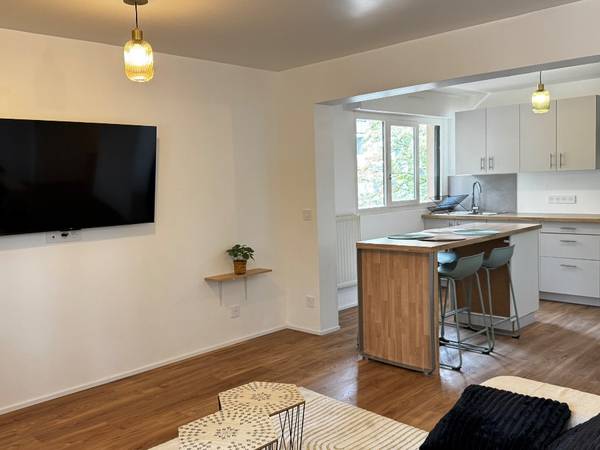 Colocation / Appartement 4 pièces de 84 m², Lormont, Rue Professeur Jean Auriac / Photo 2