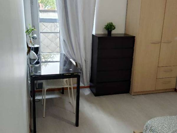 Colocation / Appartement 5 pièces de 57 m², Rouen, Place des Emmurees / Photo 8