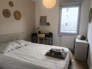Piso compartido / 4 rooms house · 66 m², Vénissieux, Avenue Francis de Pressensé