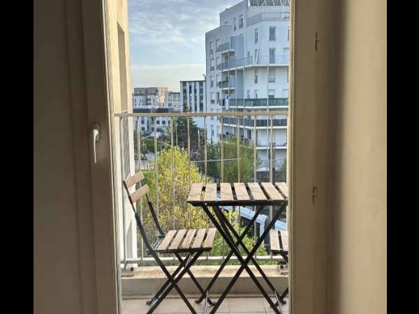 Chambre chez l'habitant / Appartement 3 pièces de 65 m², Lyon, Rue de la Solidarité / Photo 2