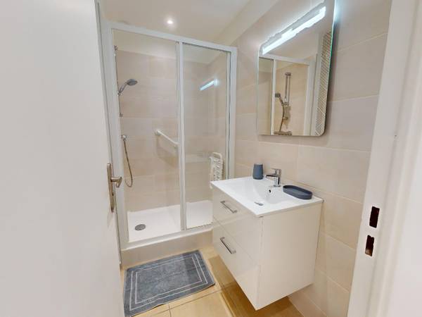 Colocation / Appartement 6 pièces de 97 m², Lyon, Avenue Georges Pompidou / Photo 17