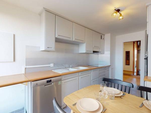 Colocation / Appartement 5 pièces de 89 m², Nanterre, 120 Rue Salvador Allende, / Photo 2