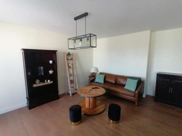 Colocation / Appartement 4 pièces de 72 m², Cergy, Avenue de la Poste / Photo 2