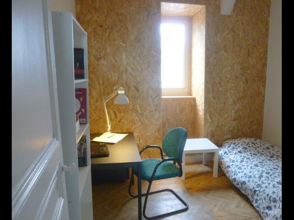 Colocation / Appartement 4 pièces de 120 m², Strasbourg, Place de la Gare / Photo 2