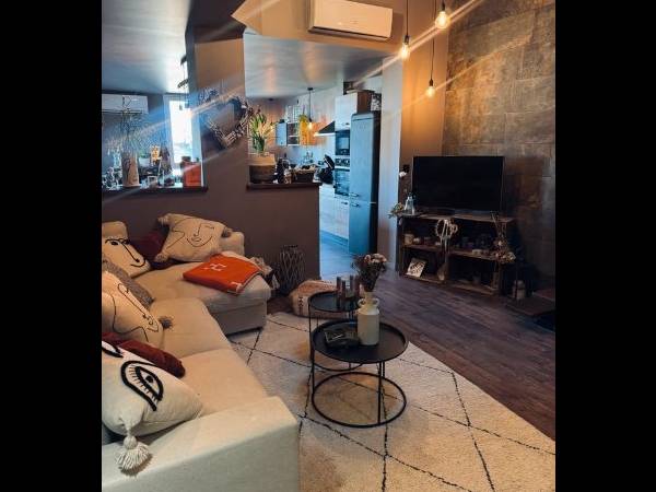 Colocation / Appartement 4 pièces de 100 m², Nancy, Place Provençal / Photo 2