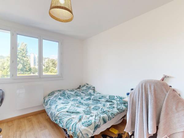 Colocation / Appartement 4 pièces de 74 m², Chambéry, Rue des Martinettes / Photo 2