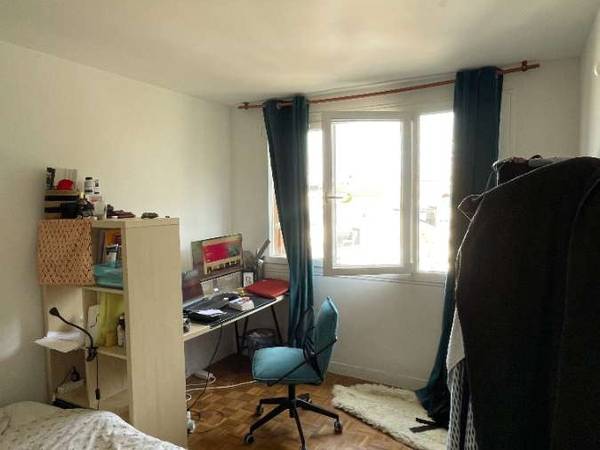 Colocation / Appartement 3 pièces de 55 m², Pantin, Avenue Anatole France / Photo 2