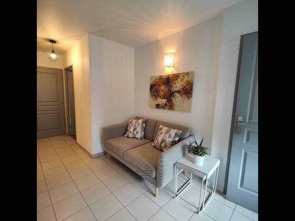 Colocation / Appartement 4 pièces de 65 m², Bois-Colombes, Place Gabriel Péri / Photo 2
