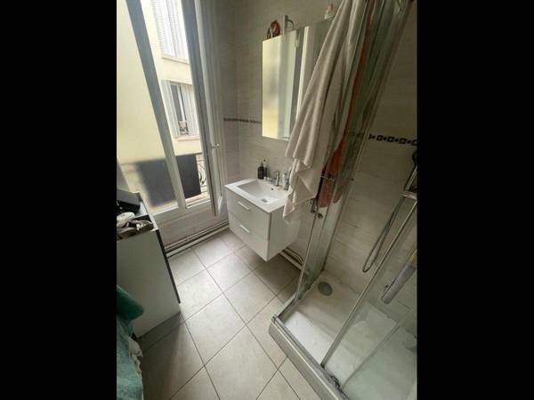 Sous-location / Appartement 5 pièces de 80 m², Saint-Denis, Rue Gabriel Péri / Photo 4