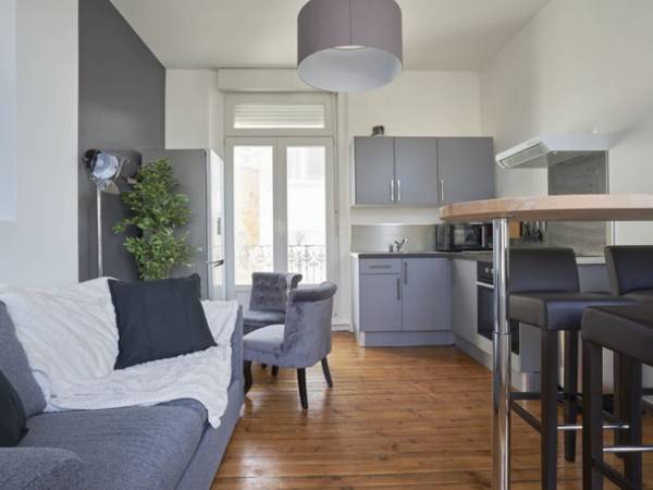 Flatsharing / 5-bedroom flat · 84 m², Lille, Rue Léon Gambetta, 2e Étage / Photo 2