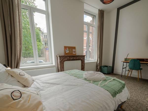 Colocation / Appartement 28 pièces de 670 m², Roubaix / Photo 2