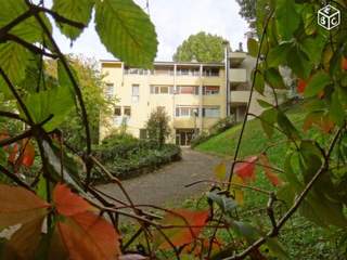 Room in a live-in landlord's home / 1 room residence · 21 m², Saint-Étienne, 33 Allée Chantegrillet