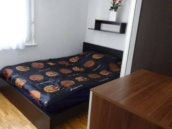 Colocation / Appartement 3 pièces de 100 m², Bussigny, Chemin de Vuichardaz / Photo 2