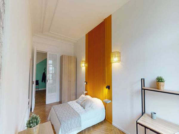 Colocation / Appartement 7 pièces de 230 m², Paris, Boulevard Malesherbes - Bat A / Photo 2