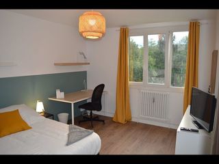 Colocation / Appartement 5 pièces de 72 m², Saint-Martin-d'Hères, Rue Tristan Bernard
