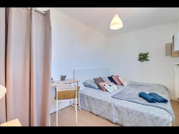 Colocation / Appartement 4 pièces de 70 m², Nîmes, Rue Seguier / Photo 12